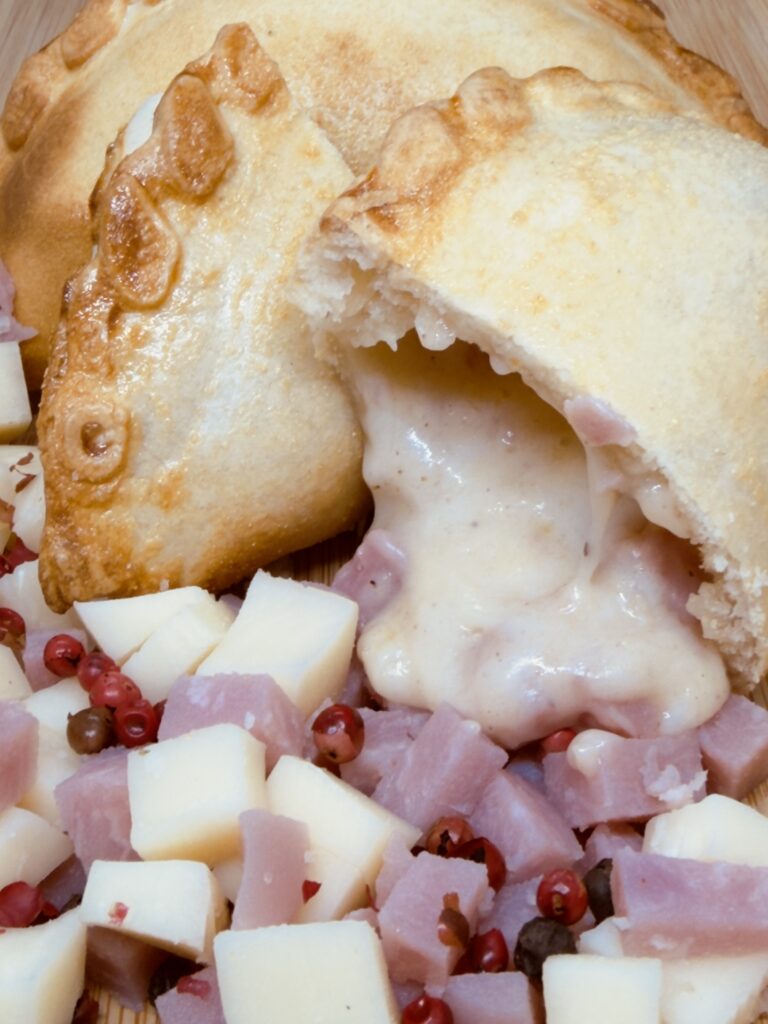 Fiambre e Queijos com toque de pimenta preta